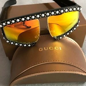 Meet your Posher, Leon